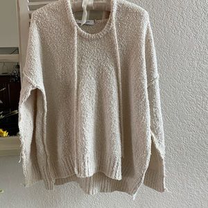 CJLA Isla Sweatshirt size S/M